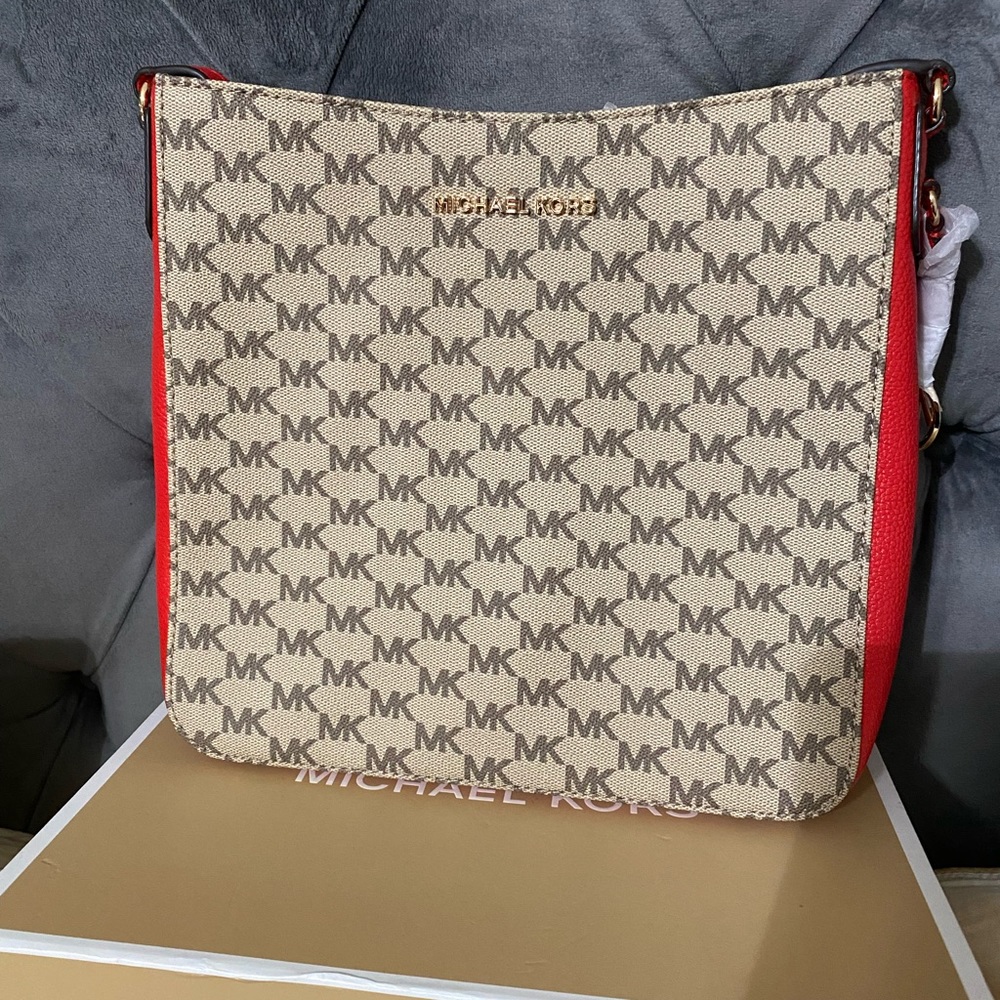 😍 Michael Kors LG MESSENGER Crossbody sangria